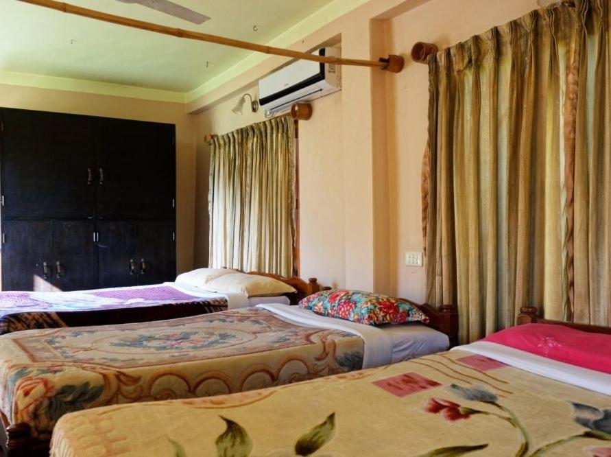 Castle Hotel Pokhara Zewnętrze zdjęcie