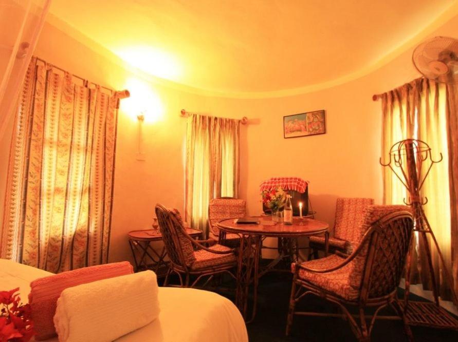Castle Hotel Pokhara Zewnętrze zdjęcie